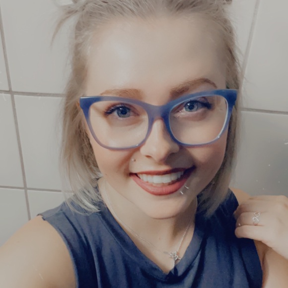 Meet your Posher, Ashley - Picture 5 of 15